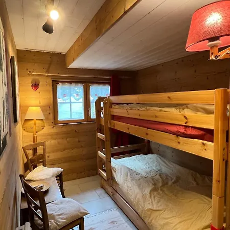 Authentic Mountain With River At 900m Chalé