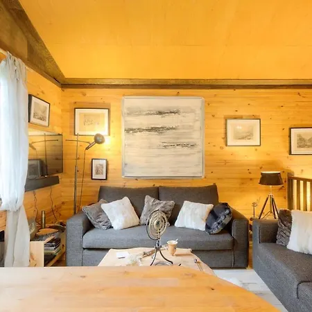 Authentic Mountain With River At 900m Chalé