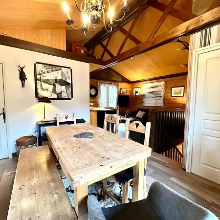 Authentic Mountain With River At 900m Chalé