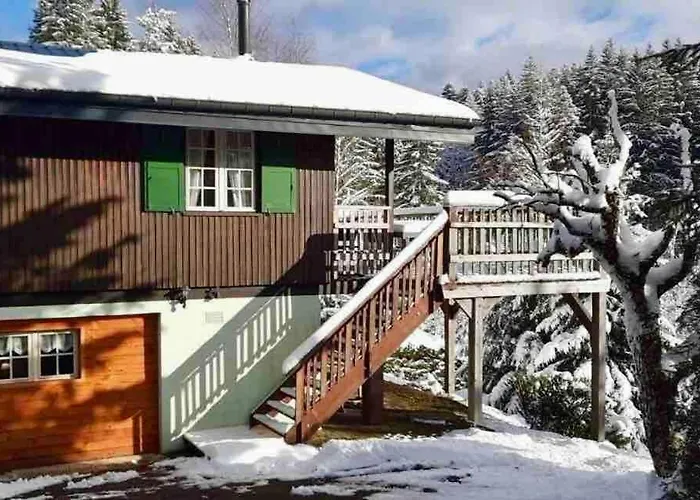 Authentic Mountain With River At 900m Horská chata