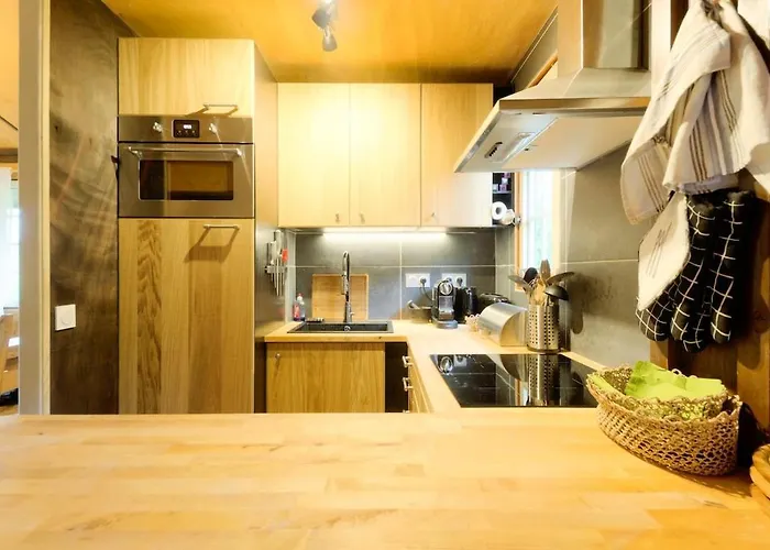 Authentic Mountain With River At 900m Horská chata *