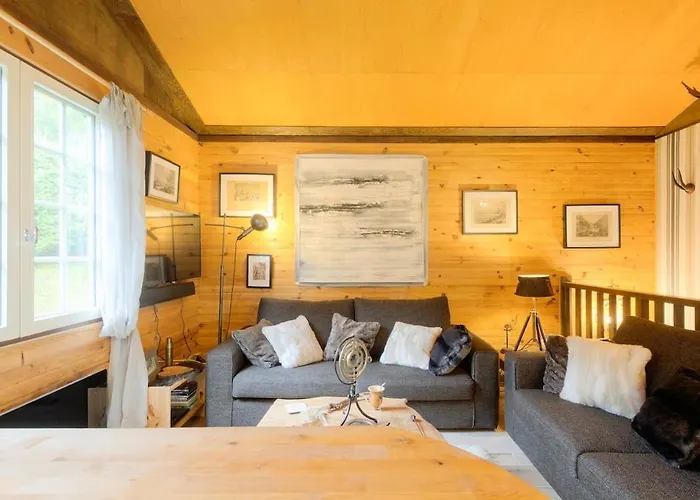 Authentic Mountain With River At 900m Horská chata